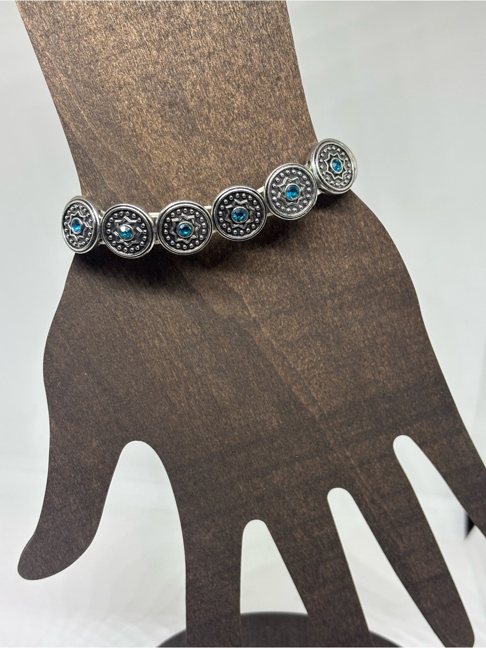 Silver-Tone Bracelet with Blue Crystal Accents Stretch Band
